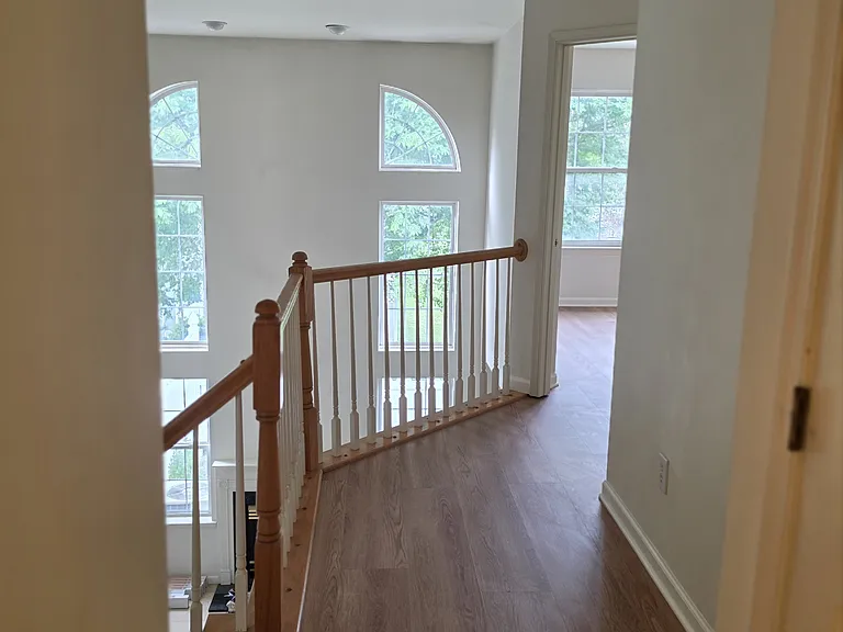 303 Harvest Ln — Photo 7