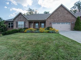 2934 Silver Brook Ln, Maryville, TN 37803