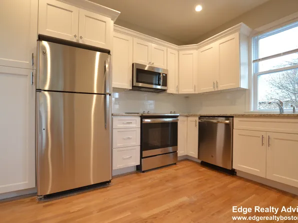 58 Foster St, Boston, MA