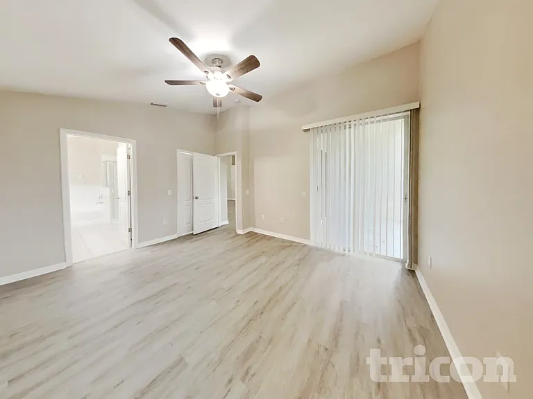 6944 Crown Lake Dr — Photo 9