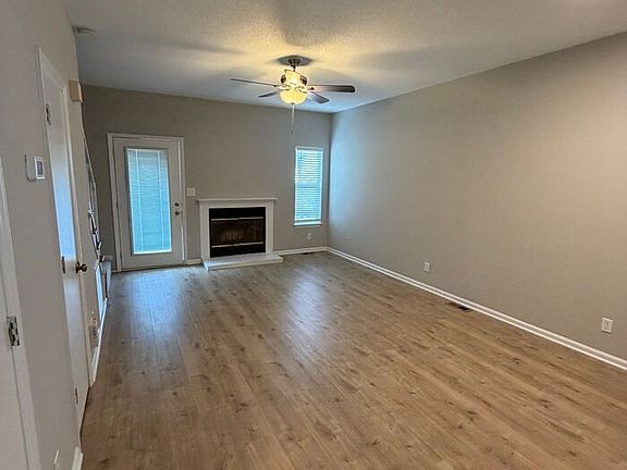 3rd image of 6121 Loch Laural Ln