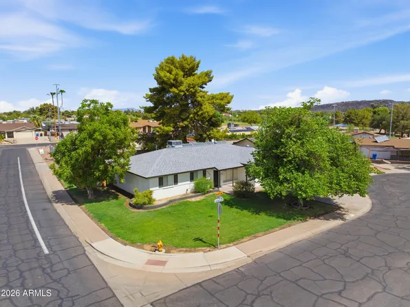 2436 W DAHLIA Drive, Phoenix, AZ 85029