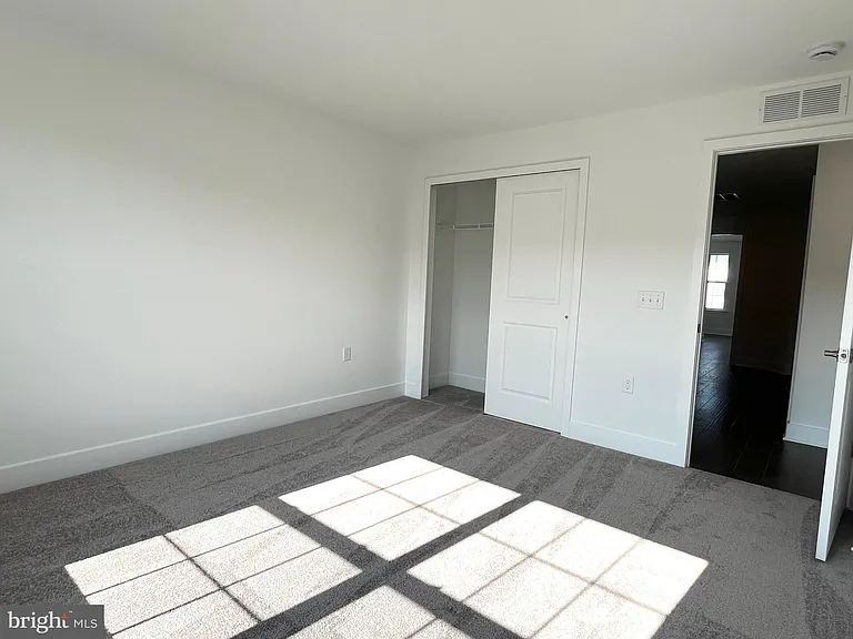 119 Stoutsburg Blvd — Photo 16