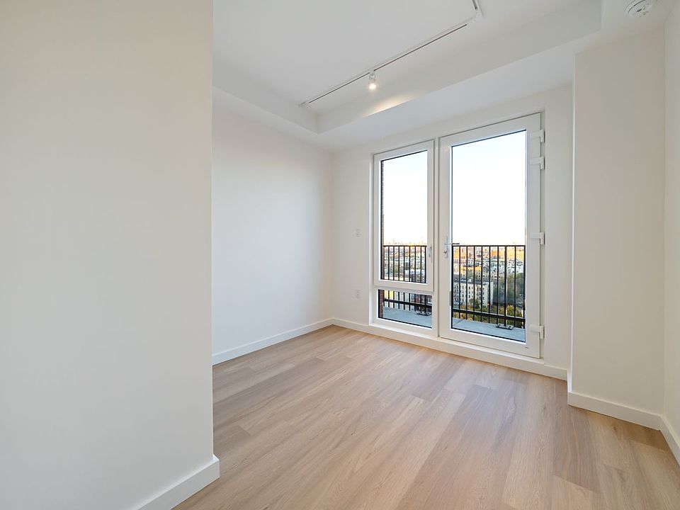 1st image of 931 Carroll St #710