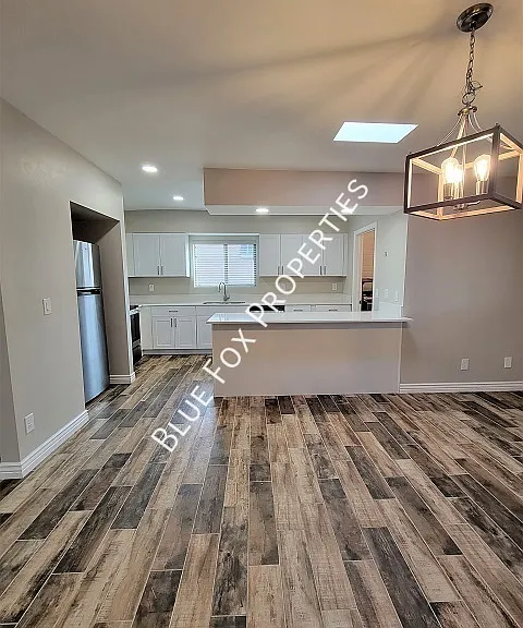 1933 S Palma Pl — Photo 4