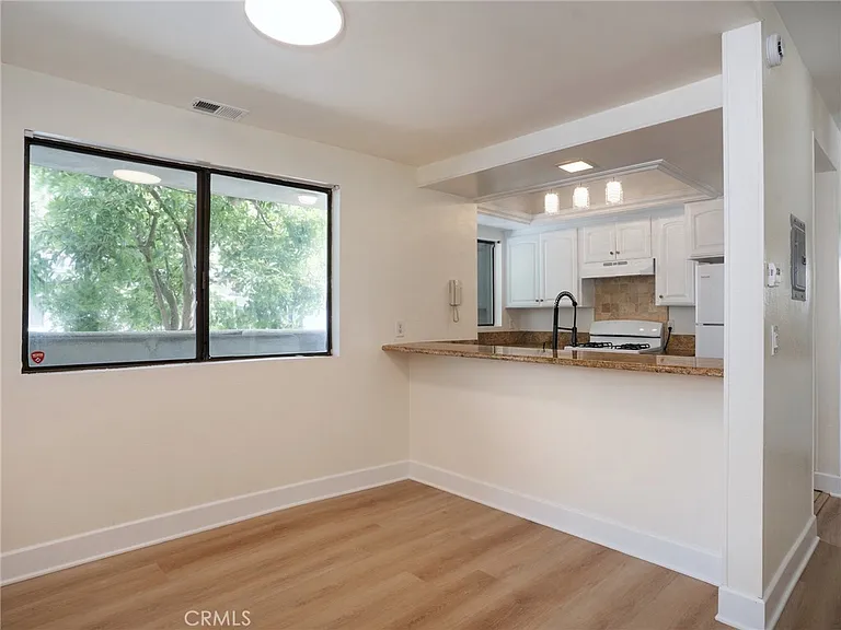 355 Pershing Dr #B — Photo 23