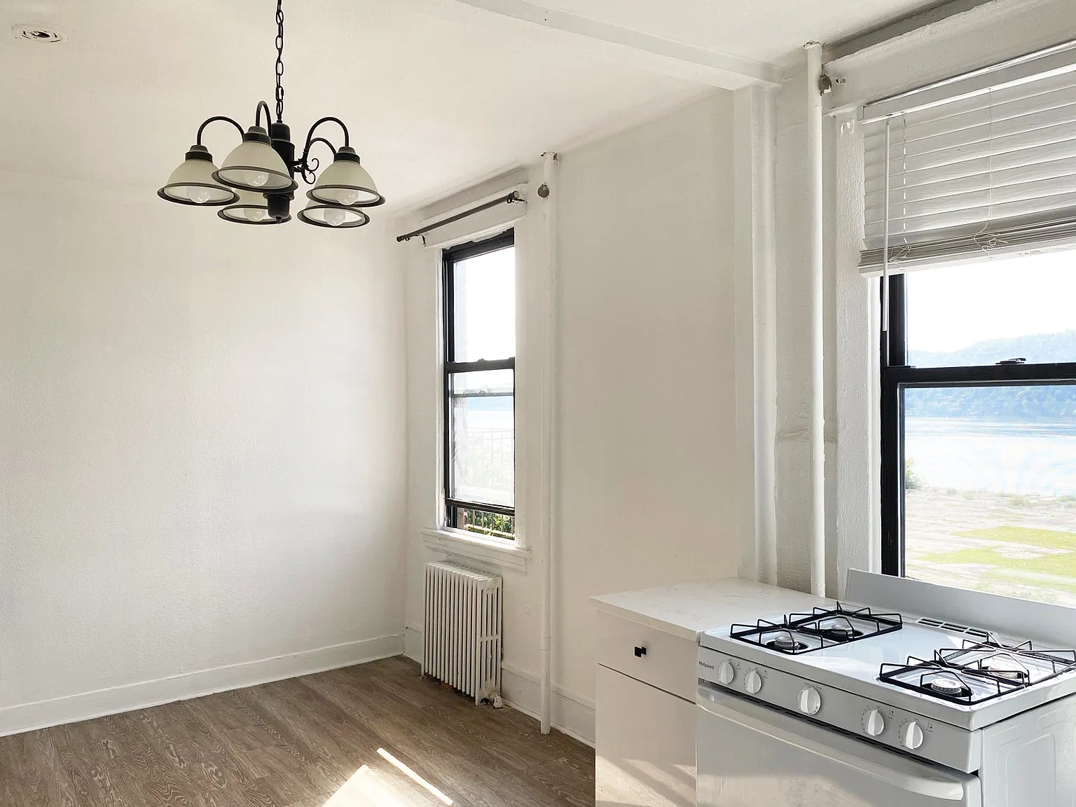 1 bed, 500 sqft, $2,250 — Photo 3