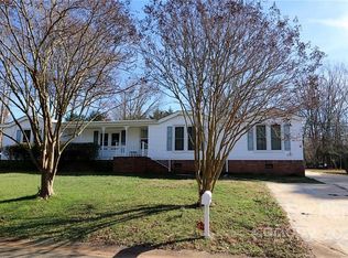 1148 Southwoods Dr, Clover, SC 29710