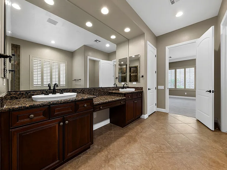 2776 Liberation Dr — Photo 13