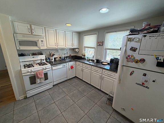 4th image of 309 North Hoadley Street