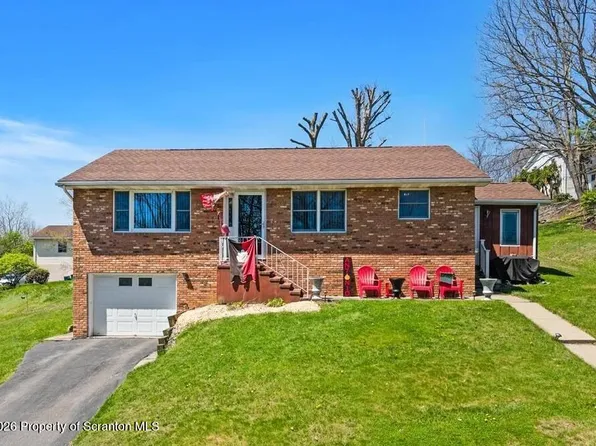 18 James Way, Archbald, PA 18403