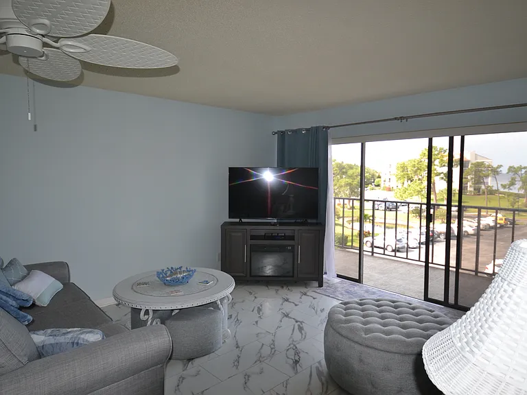 238 Mariner Dr — Photo 8