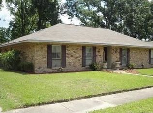 1020 Rue Crozat, Baton Rouge, LA 70810