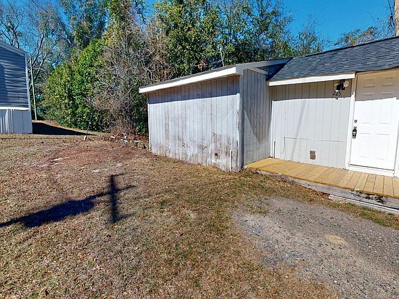 2nd image of 225 & 227 Hudson Rd