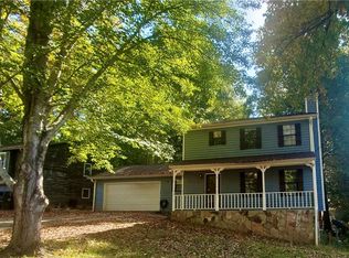 863 Terrace Trce, Lawrenceville, GA 30044