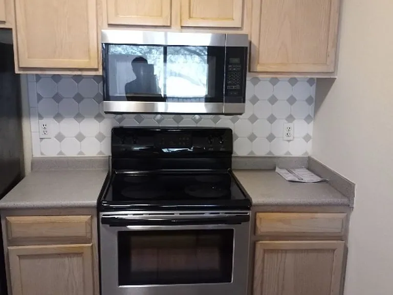 8939 Latrec Ave #1 — Photo 5
