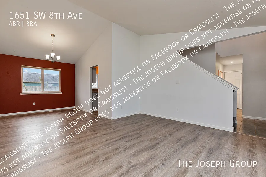Building Photo - 1651 SW 8th Ave
