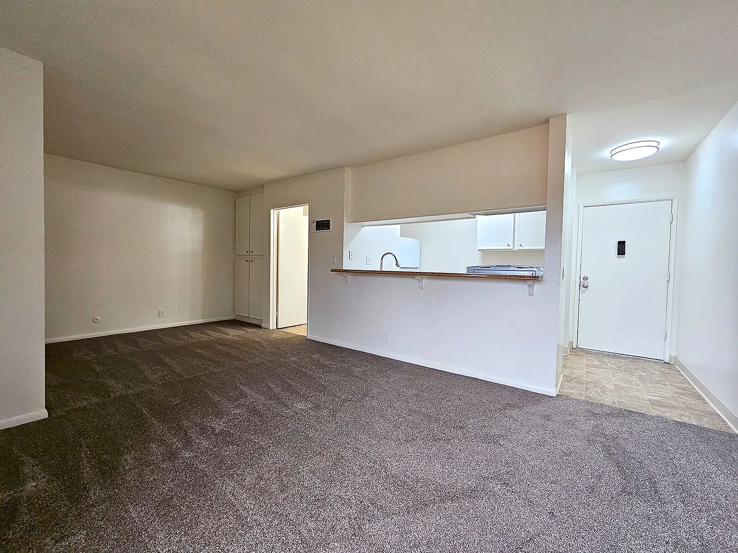 Lake Meadows Apartments! — Photo 4
