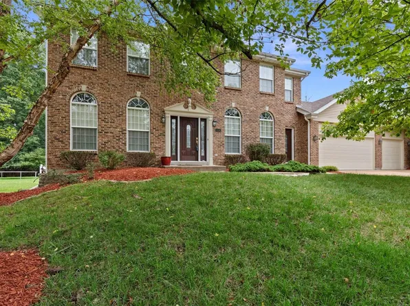 2286 Downey Terrace Dr, Ballwin, MO 63011