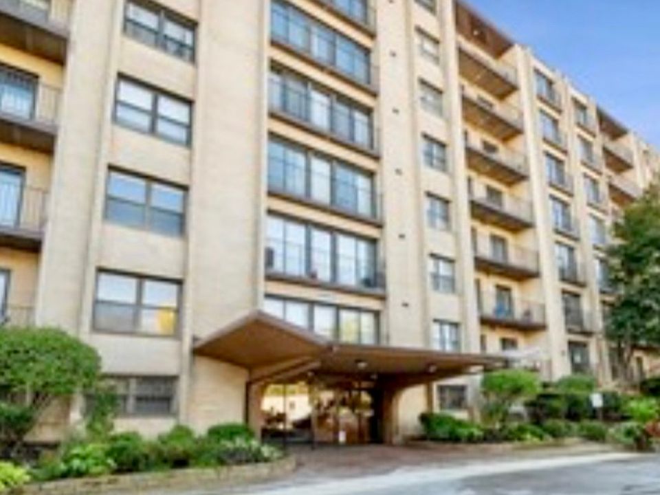 1st image of 4601 W Touhy Ave APT 504