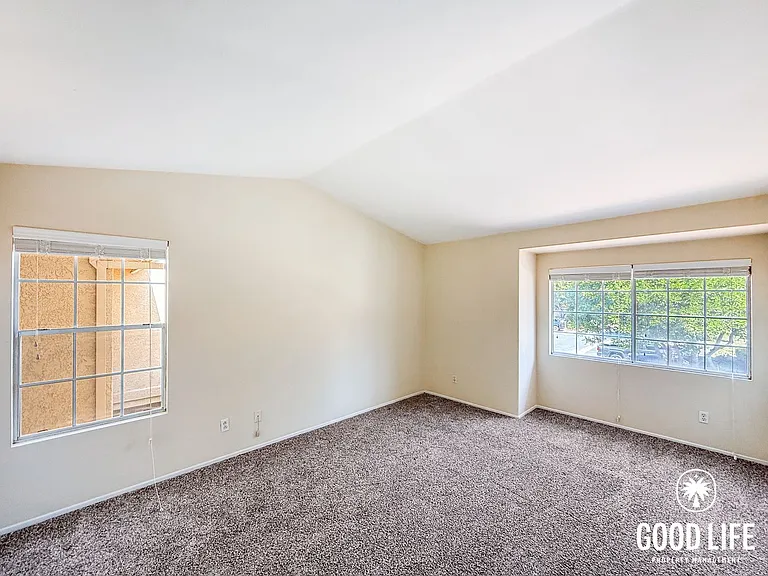 10880 Creekbridge Pl — Photo 11