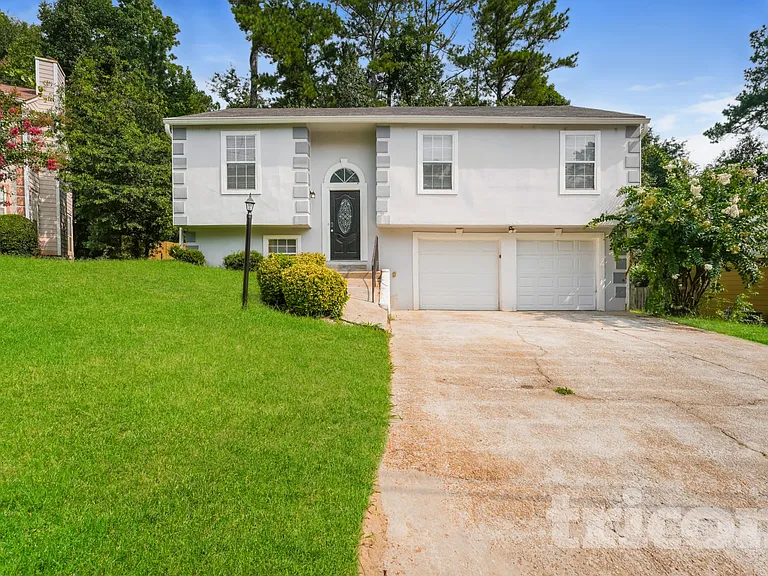 5020 Millers Gln — Photo 1