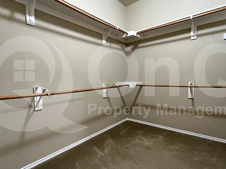 233 Niagara Falls Dr — Photo 27