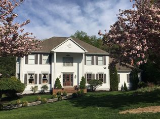 63 Ironwood Rd, Trumbull, CT 06611