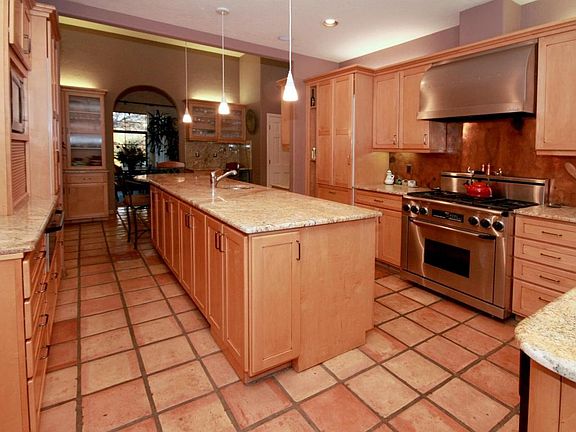 5th image of 6661 N Calle Lomita