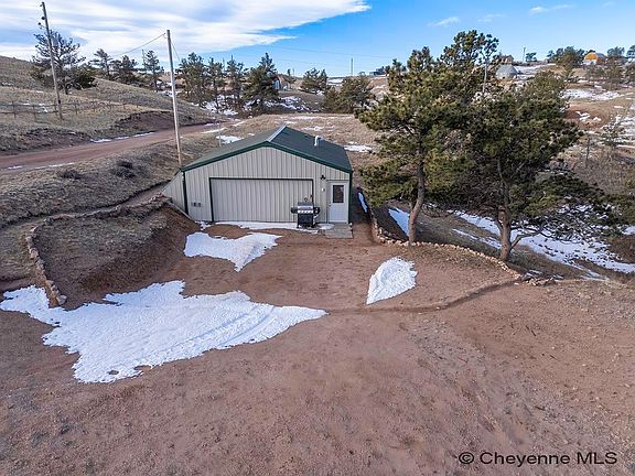 2nd image of 1017 Trails End Dr