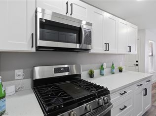 7064 Picaroon Ln, Las Vegas, NV 89145