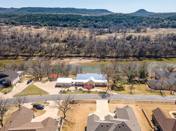 9700 Ravenswood Rd, Granbury, TX 76049
