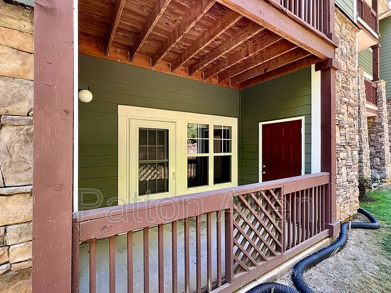 2000 Olde Eastwood Village Blvd #106 — Photo 2