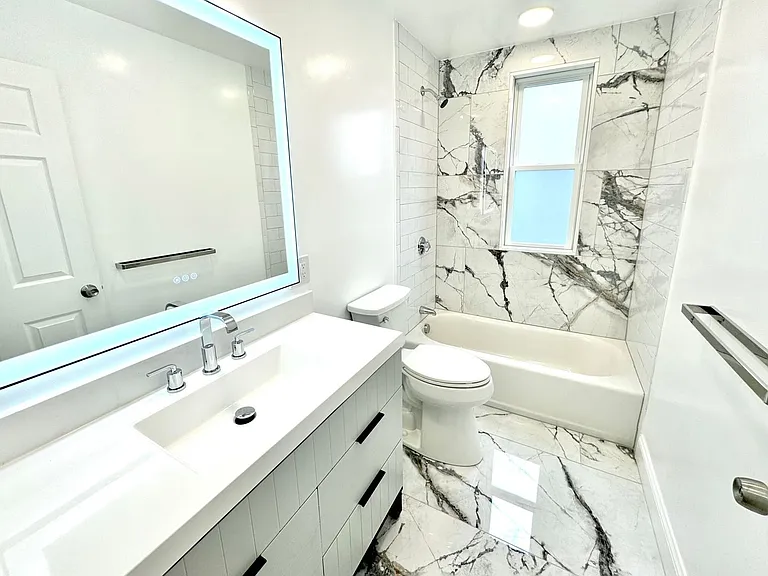 202 Hillside St #4 — Photo 5