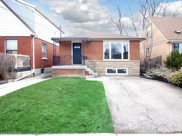 33 Shadyside Ave, Hamilton, ON L8V 3E2