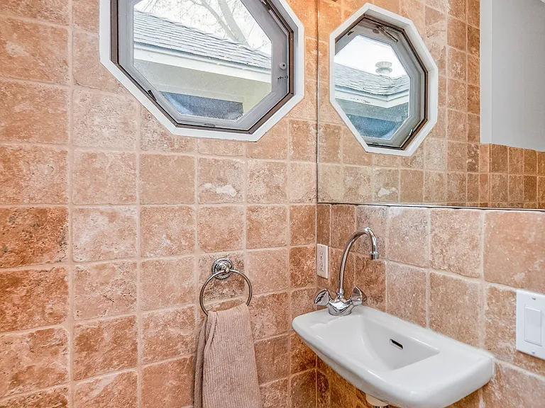 14 Barns Ln — Photo 15