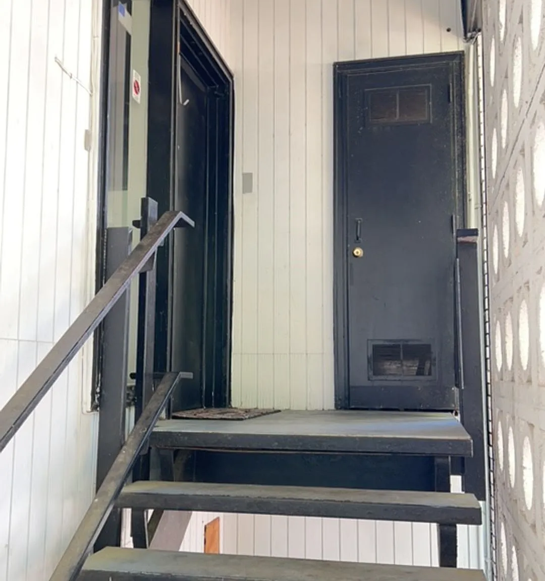3 bed, 1.0 bath, 1000 sqft, $1,200 — Photo 2
