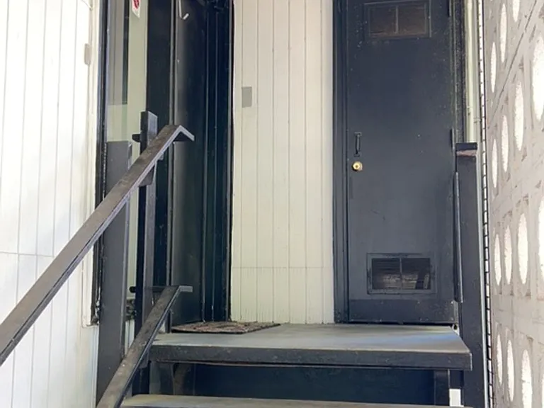 3723 Wesley Dr — Photo 2