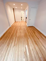 Rented by Metropolis Real Estate of Manhattan