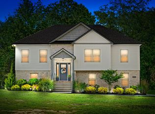 1332 Morning Star Dr, Clarksville, TN 37042