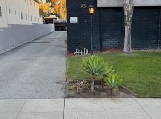 95 Hurlbut St APT 2, Pasadena, CA 91105