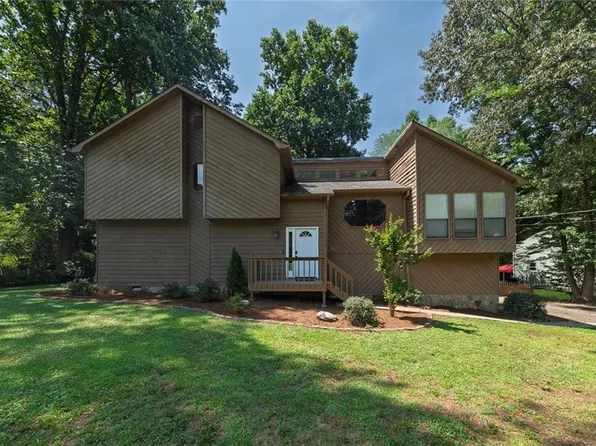 6499 Will Dupree Ln, Acworth, GA 30102