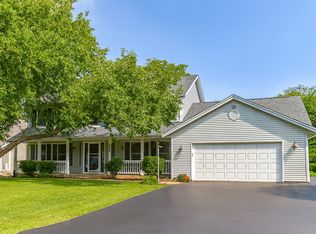 1531 Torch Pine Dr, Rockton, IL 61072
