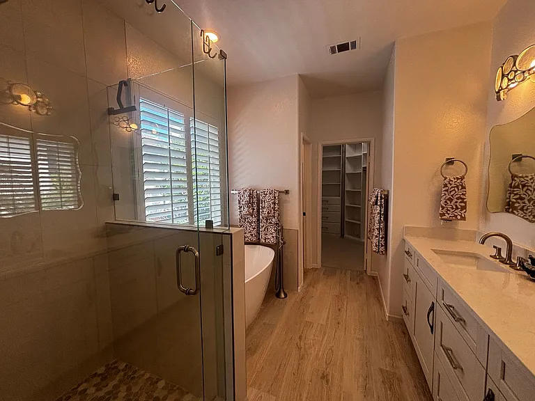 634 Compass Ct — Photo 15
