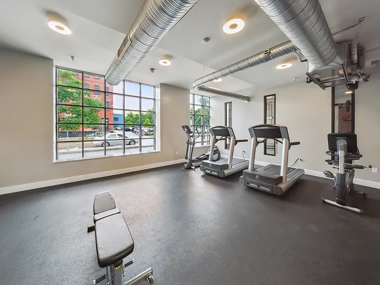 Crescendo Loft Apartments — Photo 55