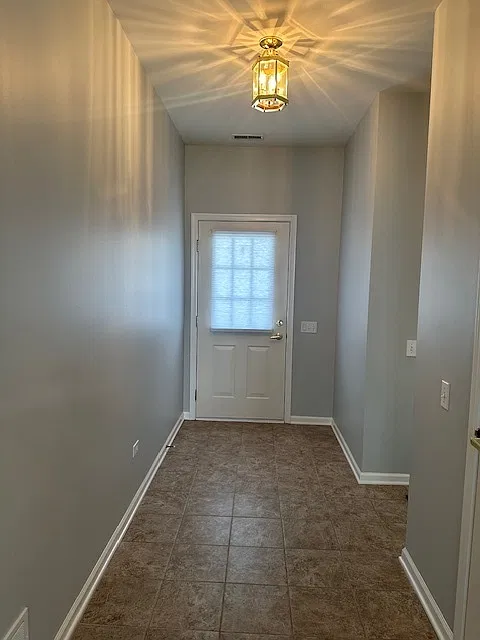 2 bed, 1154 sqft, $2,350 — Photo 2