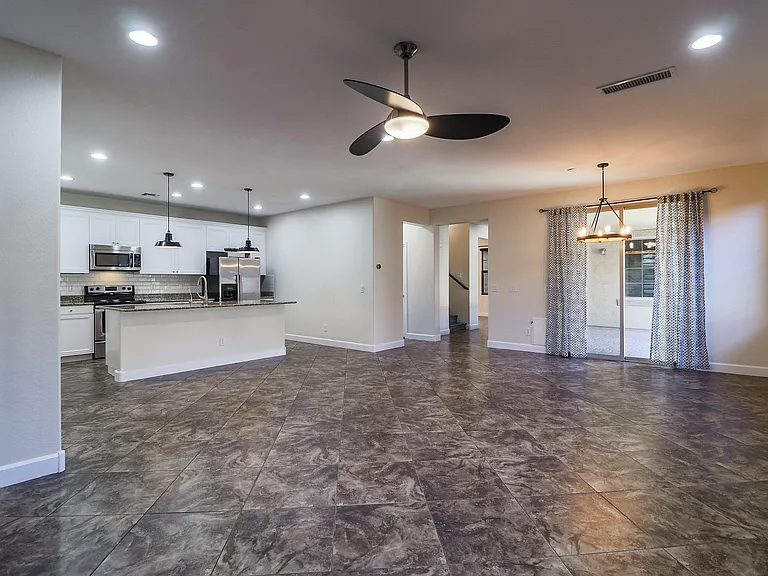 3457 E Orchid Ln — Photo 13
