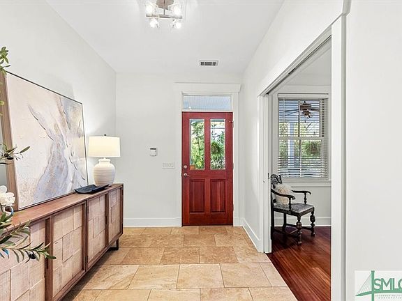4th image of 222 E Waldburg Street #B