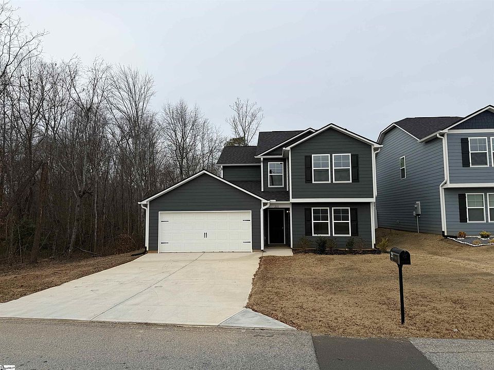 1st image of 221 Walnut Hill Dr