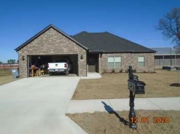 1812 Seay Cir, Pea Ridge, AR 72751